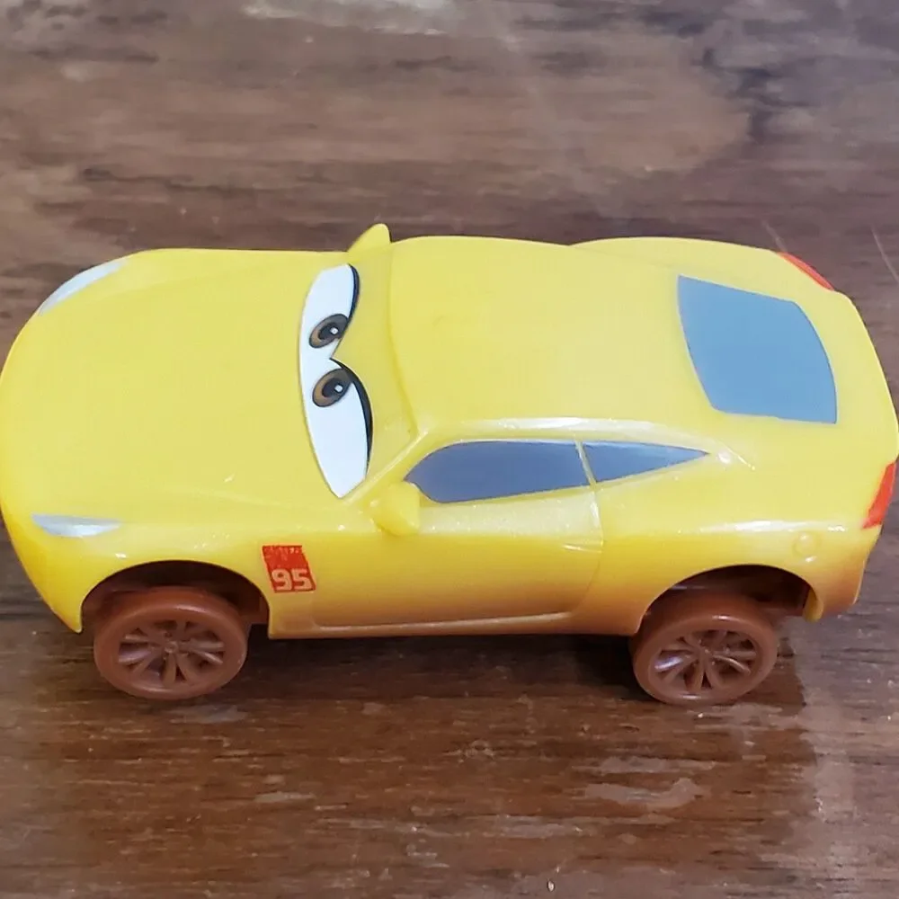Disney Cars Cruz Ramirez Friction Toy Mattel Crazy Crashers 2016 Spin/Crash